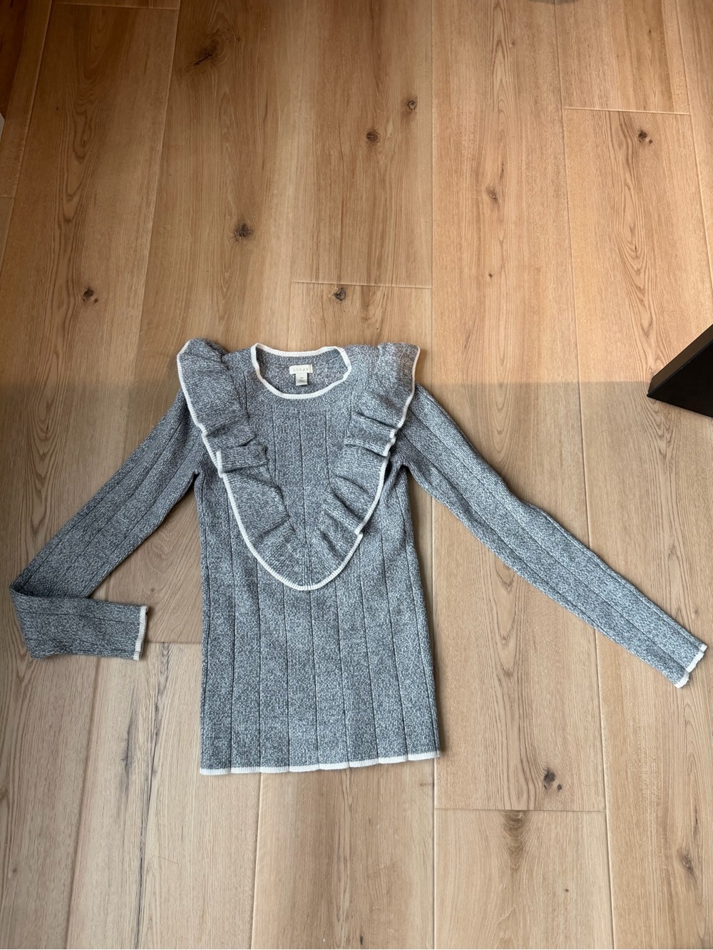 hinge Gray Ribbed Long Sleeve Ruffle-Trim Sweater